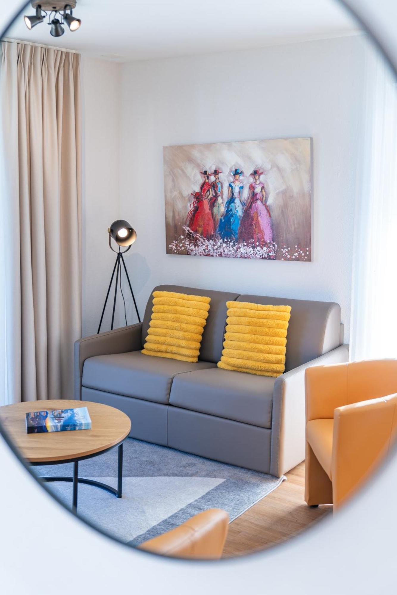 Alp Art Hotel Monthey Collombey-Muraz ภายนอก รูปภาพ